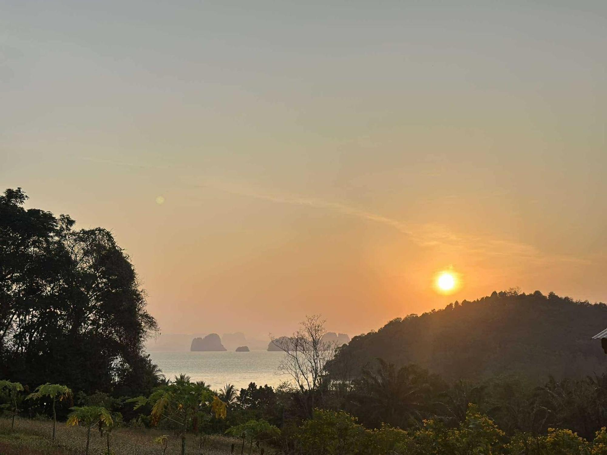 บ้านสวนปิยนันท์ Ko Yao Noi Luaran gambar
