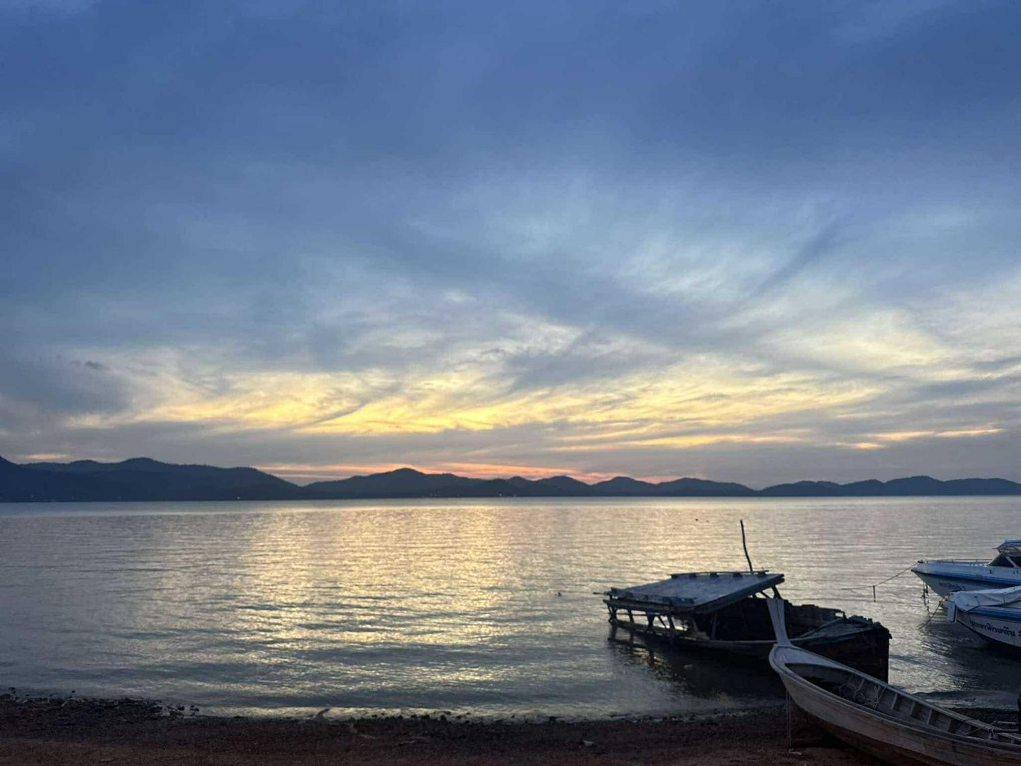 บ้านสวนปิยนันท์ Ko Yao Noi Luaran gambar